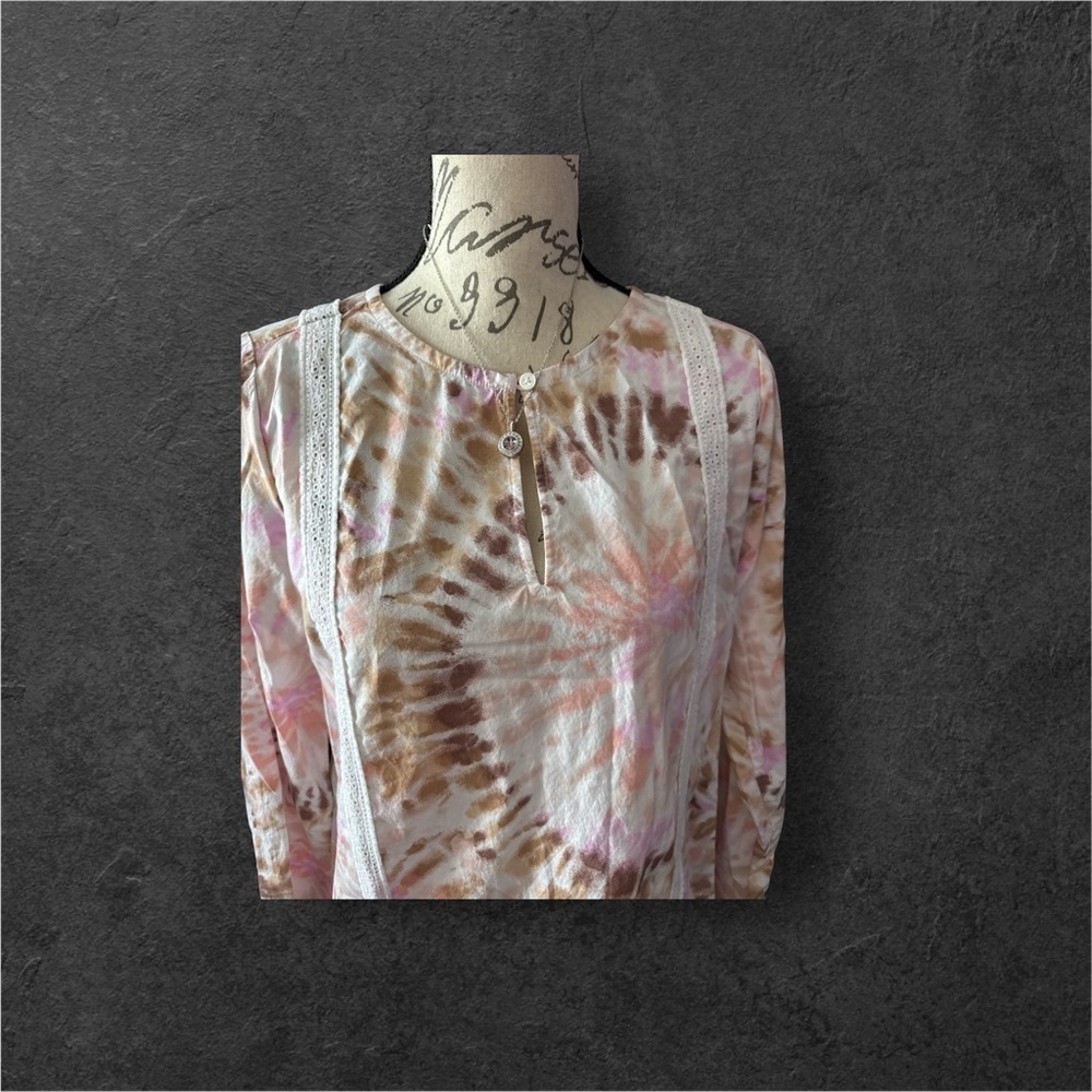 Land End- Split-Neck Drop Waist Tie-Dye Long Sleeve Dress. Size M - Picture 2 of 3